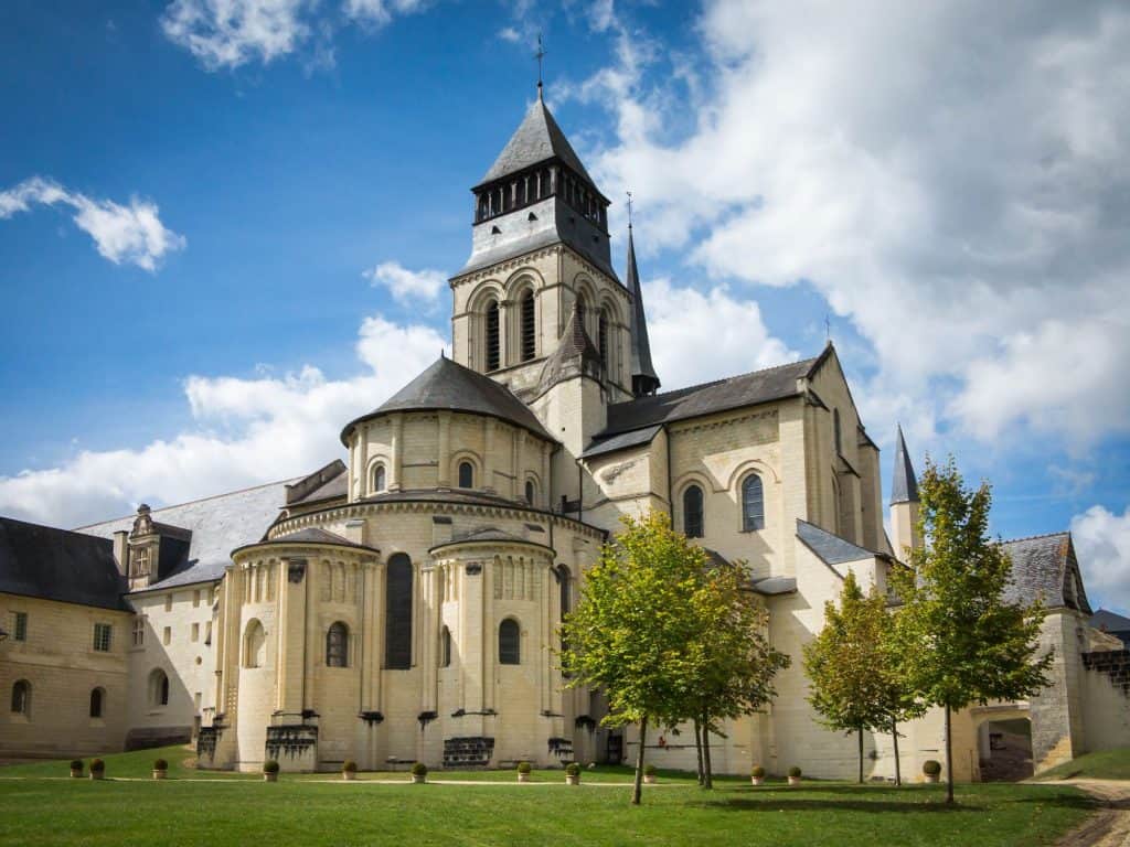 Fontevraud Abbey Saumur Velo Location